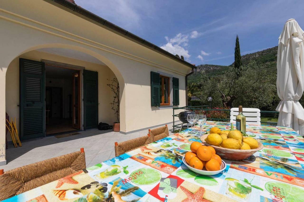 Villa Charming Ligurian Riviera House à Finale Ligure Extérieur photo